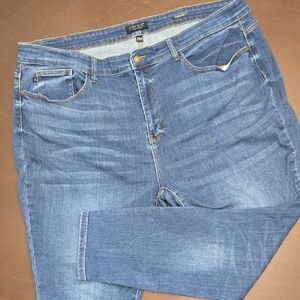 Judy Blue Women's Skinny Jeans - Medium Blue Wash